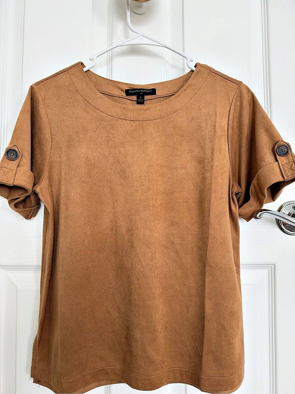 Banana Republic Short Sleeve Top Faux Suede Tan in Size Small Like New